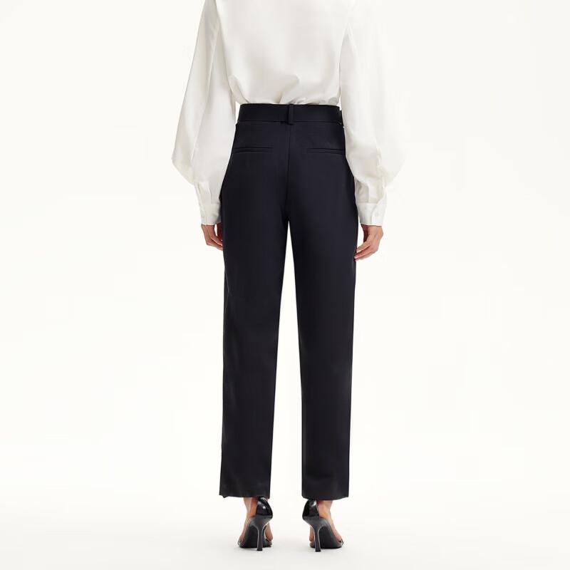 VEROMODA Women's Belted Loose Fit Capri Pants