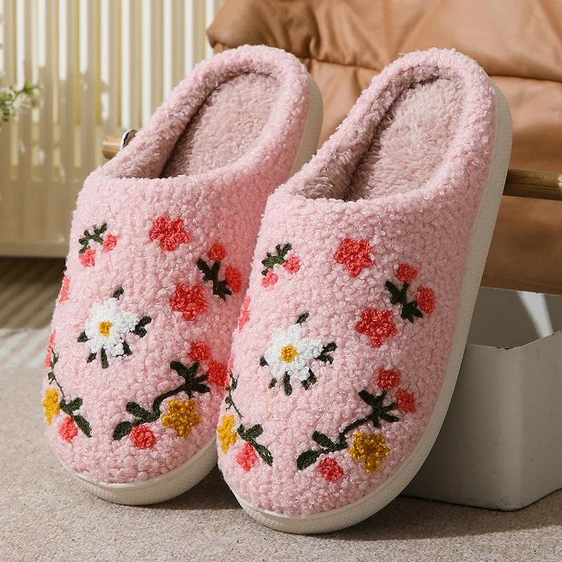 Fashion New comfortable winter cotton slippers warm and non slip women's slippers fashionable home women's shoes 2025 couple slippers