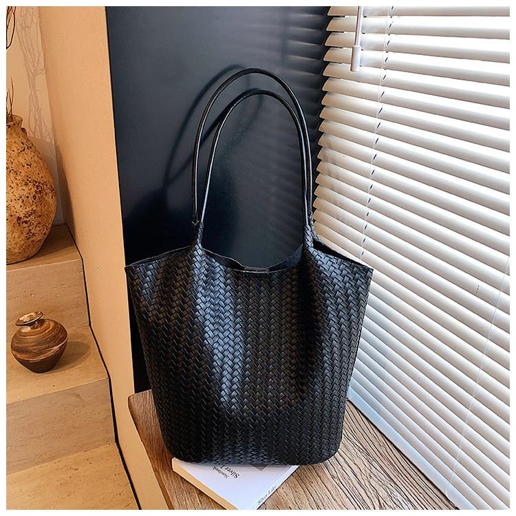 IELGY Woven Tote Bag - Ideal for Autumn/Winter Commuters