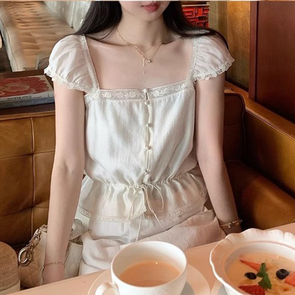 Women s summer new lace shirt with square collar, casual short style, sweet and gentle top S
