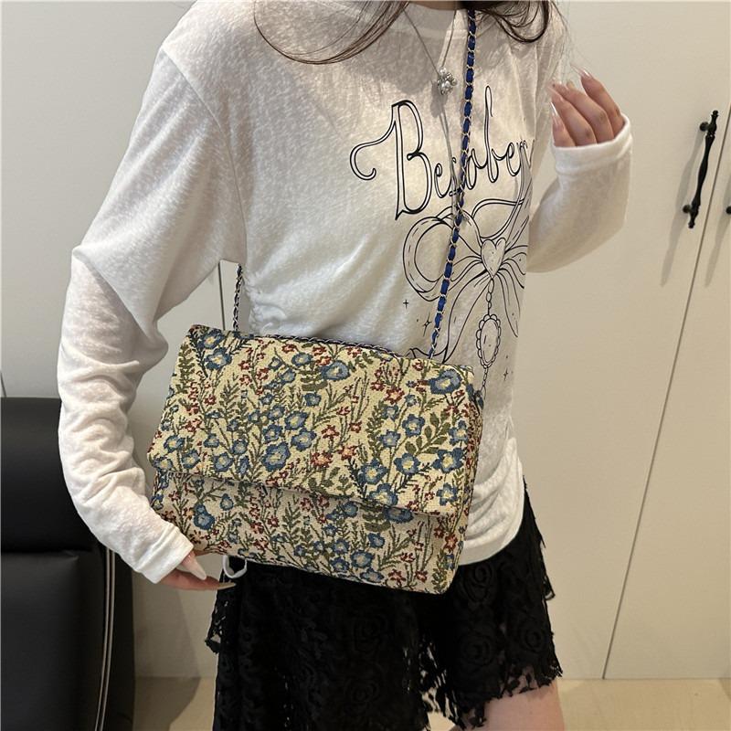 Spring and summer new product retro trend printing chain large capacity shoulder underarm messenger bag casual versatile
