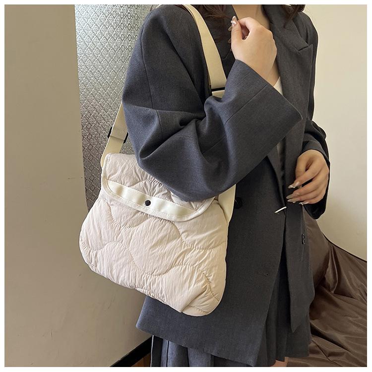 Koreansk ny diamantnylonväska, moderiktig och med stor kapacitet