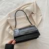 Simple stone pattern shoulder bag, fashionable solid color bright pattern bag, women's commuting convenience, portable small square bag