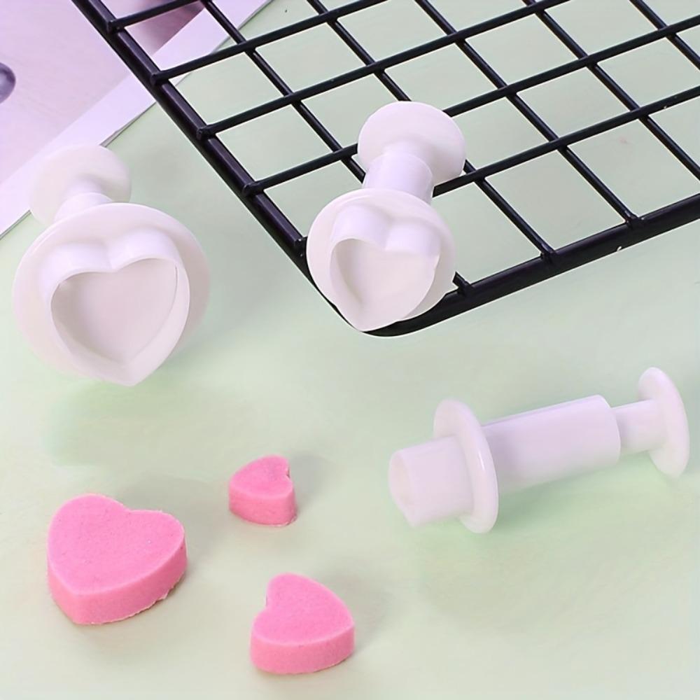 3pcs Valentine's Day Heart Shaped Spring Sugar Mold Cake Decoration Food Grade Mold Cookie Mold DIY Mold Kitchen Supplies