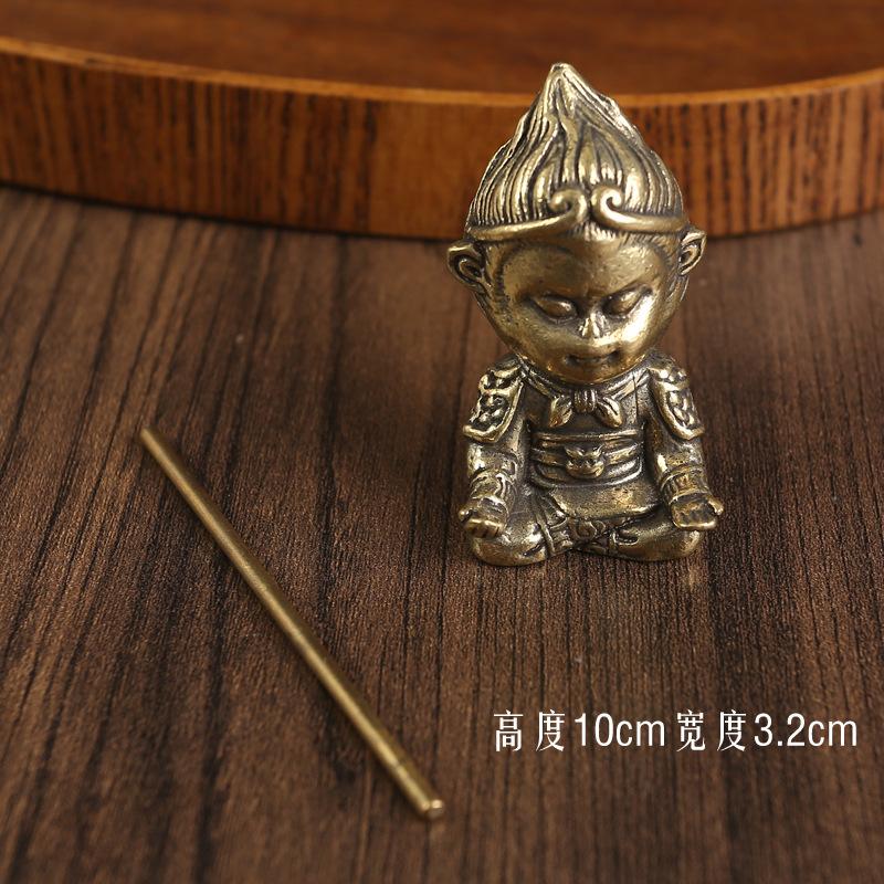 Brass ornament Sun Wukong tabletop battle victory Buddha car ornament bronze carving handicraft ornament Qitian Great Saint Wukong