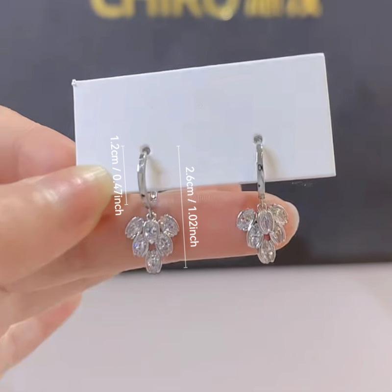 Female Dynamic Ice Crystal Leaf Niche High-end Temperament Earrings