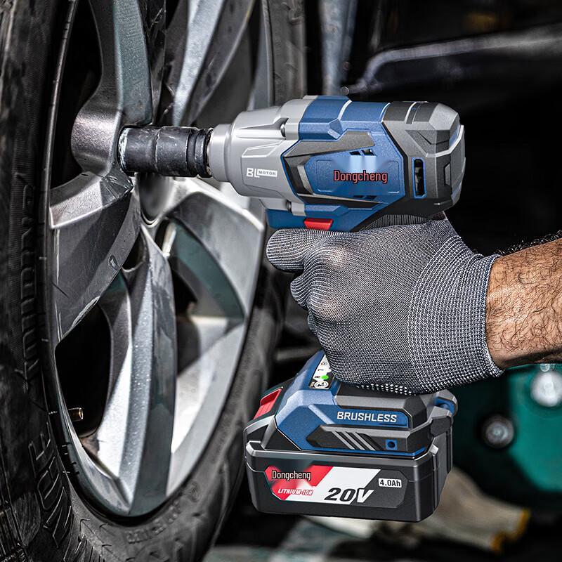 Dongcheng 20V Cordless Brushless Impact Wrench CN plug (adapter included)