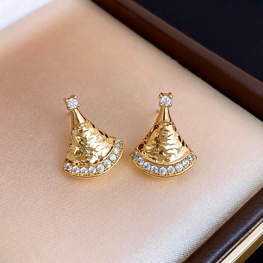 18k real gold electroplated new Chinese zircon geometric fan necklace women's sweater chain necklace