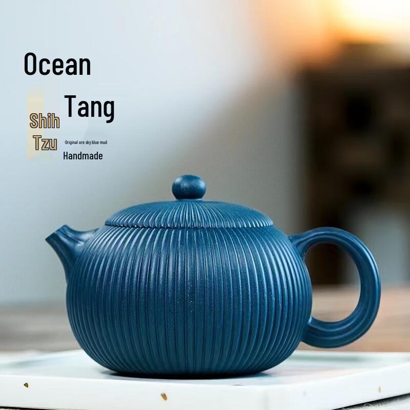 Master Handcrafted Yixing Zisha Teapots