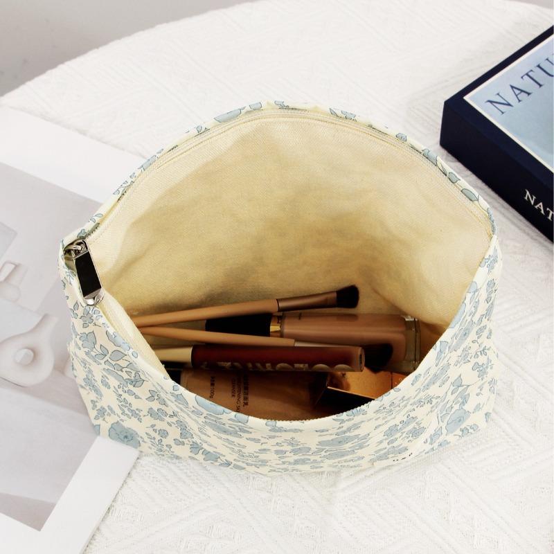 Korean Style Fresh Sweet Floral Print Large Capacity Makeup Bag Student Travel Toiletry Bag Skin Care Storage Pouch