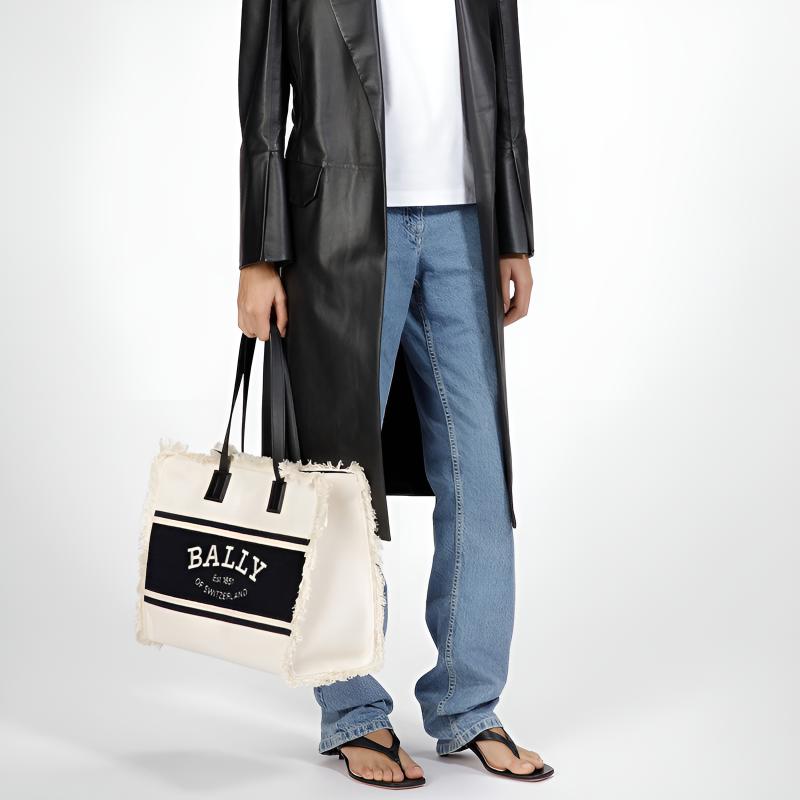 Bally Letter Logo Fringe Trim Black Striped Canvas And Leather Tote Bag Women tote bags Beige 6302813