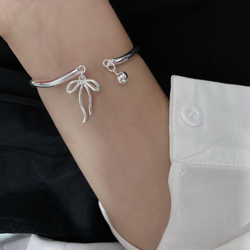 Female Niche Sweet Versatile Bow Bell Bracelet