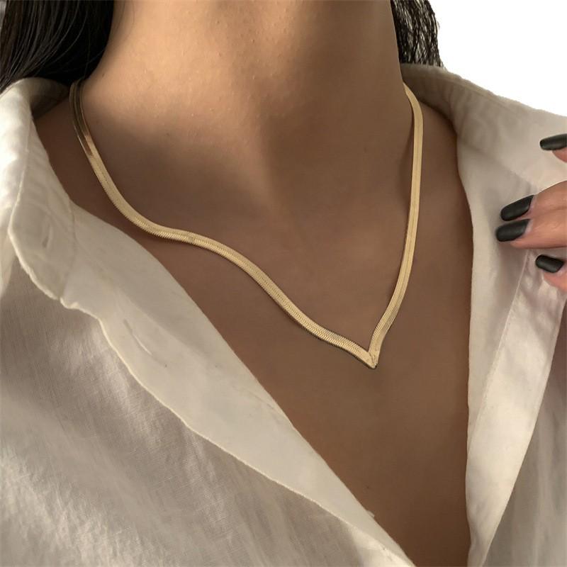 Geometric V-Shaped Snake Bone Necklace - Hip-Hop Style for Women