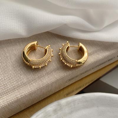 Ohrringe – Ohrhänger