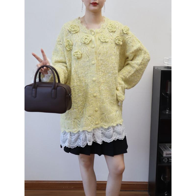 Three-dimensional flower splicing mesh design sense knitted cardigan autumn and winter new loose sweet sweater jacket women