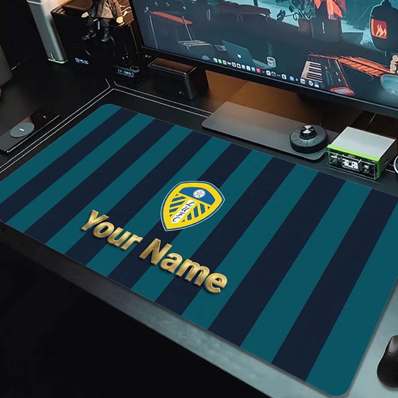 Leeds United Benutzerdefinierter Name Große Größe Mauspads Große Gaming-Tischunterlage Rutschfest für Laptop Tablet Großes Mauspads XXL Matte Mini-PC-Spielmatte Mit Verriegeltem Rand