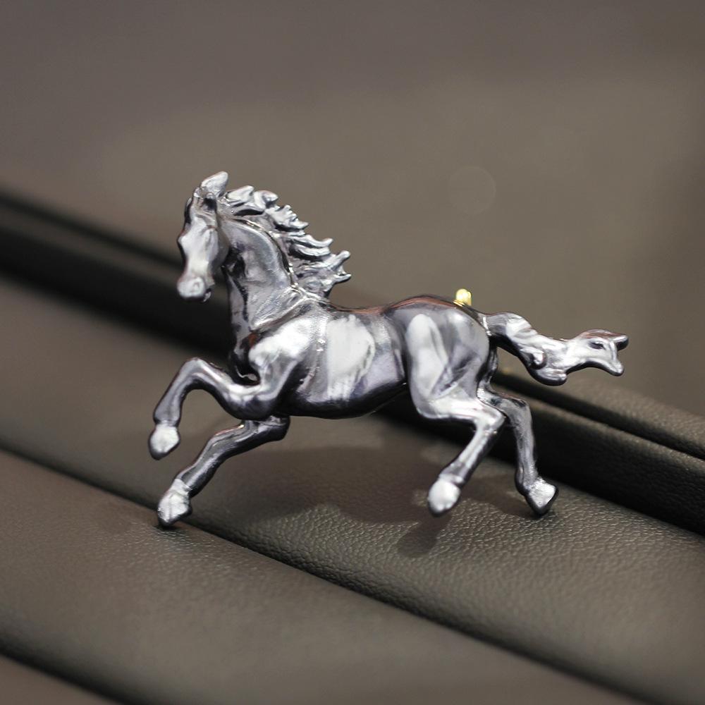 Retro Zodiac Galloping Horse Brooch: Three-Color Enamel Pin Accessory for Men