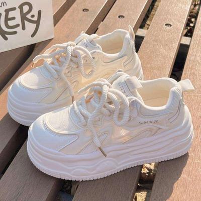 Kleine weiße Schuhe Damen 2025 Sommer neue Mesh-Schuhe atmungsaktives Mesh dicke Sohle mit Rock Schuhe Sport- und Freizeitschuhe