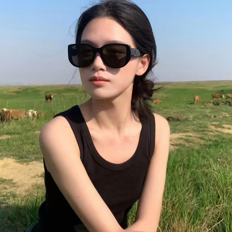 High Quality Polarized Women'S Sunglasses  Material Uv400 Protection Trendy Sun Glasses Seaside Travelling Men Sun Glass