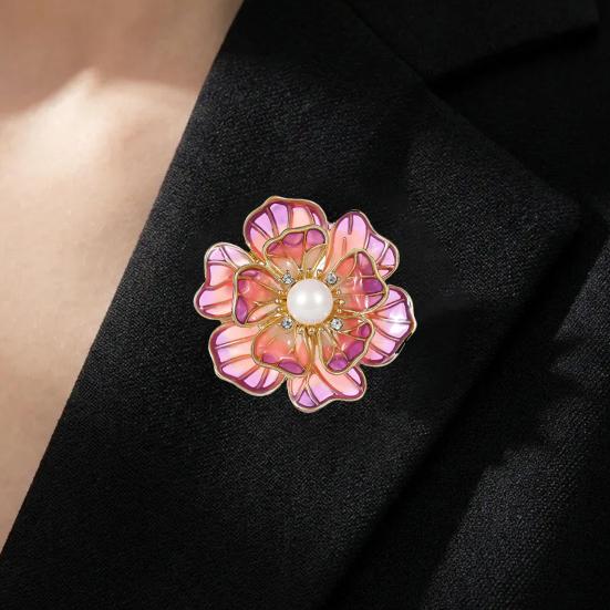 Women Brooch Sparkling Rhinestones Imitation Pearl Flower Shape Lapel Pin Suits Coats Bags Scarves Badge Versatile Accessory