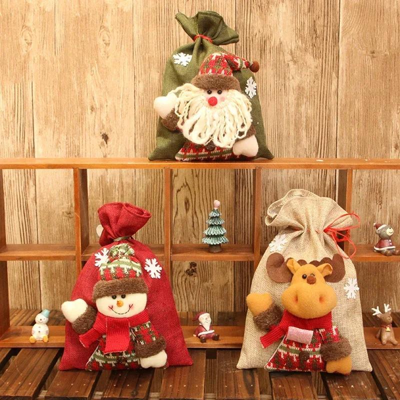 

New Christmas Decorations Red Burlap Three-dimensional Doll Candy Bag Christmas Gift Bag Holiday Party Kids Dress Up Supplies 20x28cm