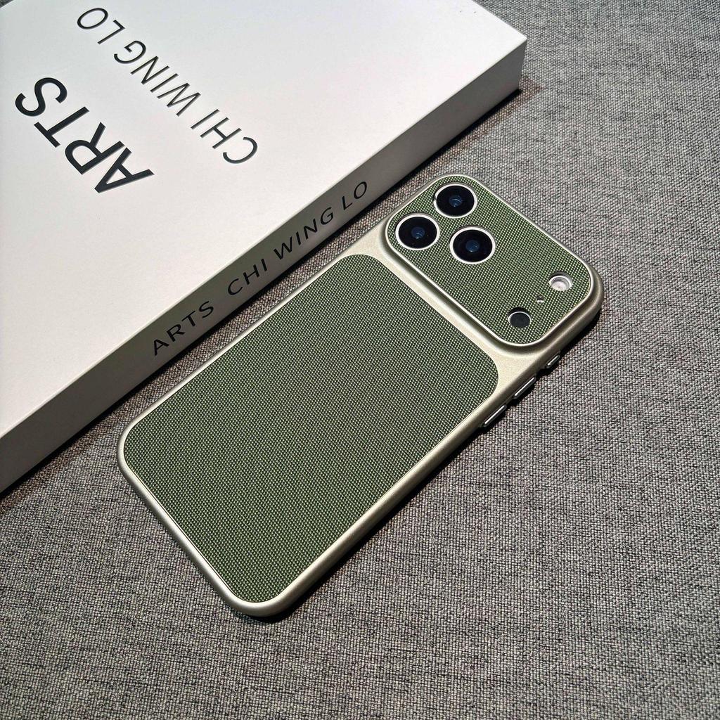 Capa à Prova de Queda com Cobertura Total para iPhone 16 Pro Max - Novo Tecido Tecnológico, Design Protetor Executivo