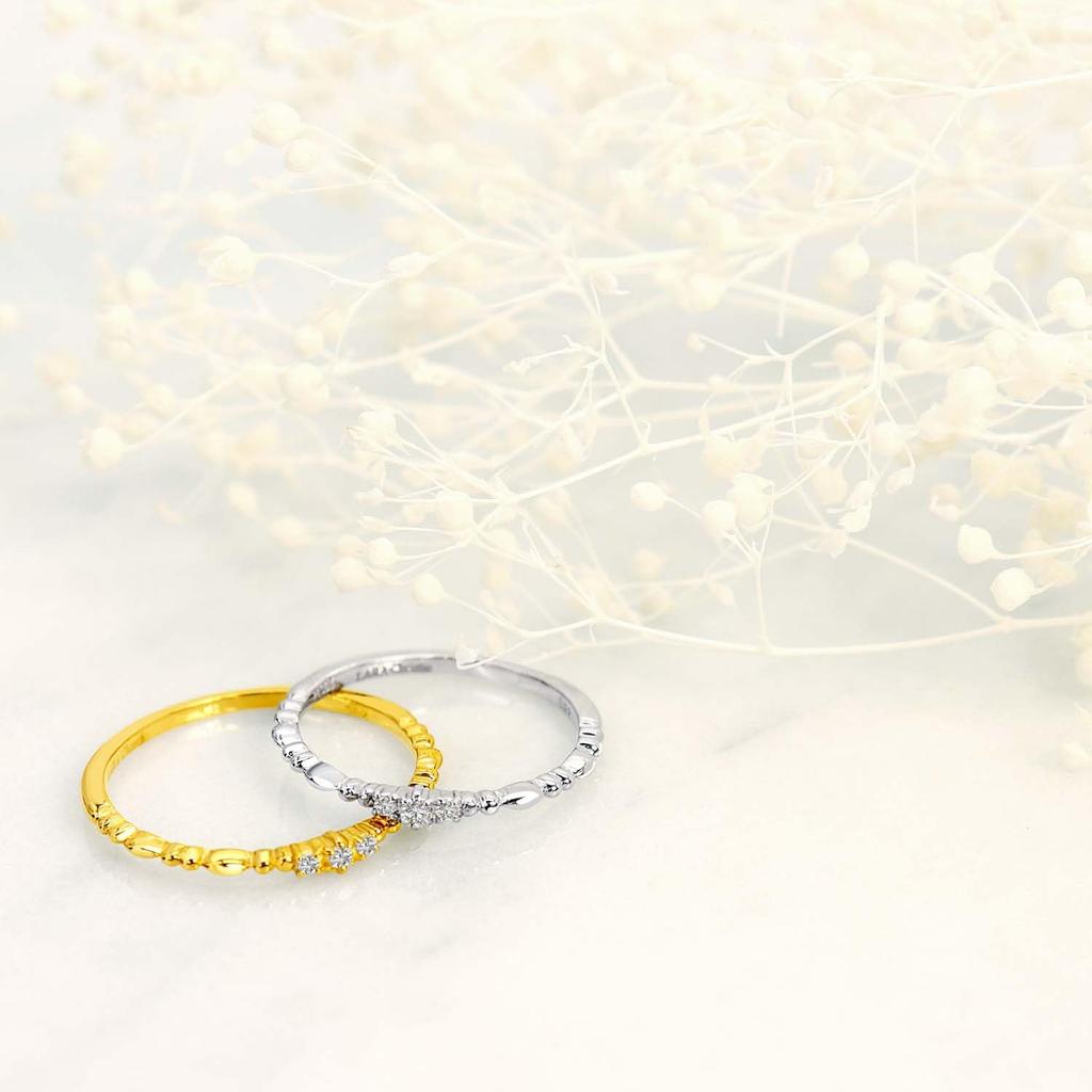 Lala Christie Diamond Pinky Natural Size 18K Yellow PLATINUM Ring, Diamonds, 0.02ct Total, 7, Gold, Collection, lr56-0003-yg-07