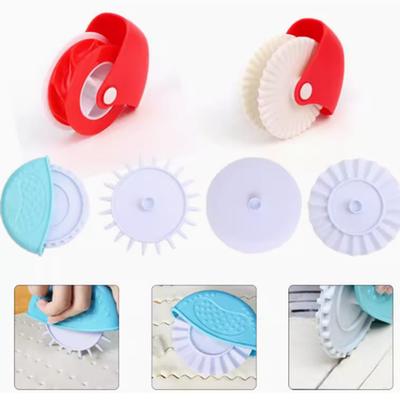 Yousheng 6Pcs Pastry Wheel Decorator And Cutter Pastry Decorator Wavy Wavy Edge Pastry Cutter Non-Stick Heat Resistant Kitchen Pie Crust Decorating