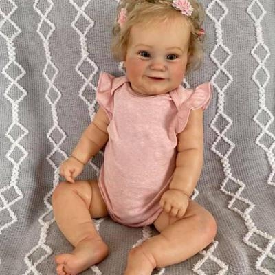 Poupée de fille mignonne Maddie populaire de 60CM, avec cheveux blonds enracinés, corps câlin doux, poupée de haute qualité faite à la main