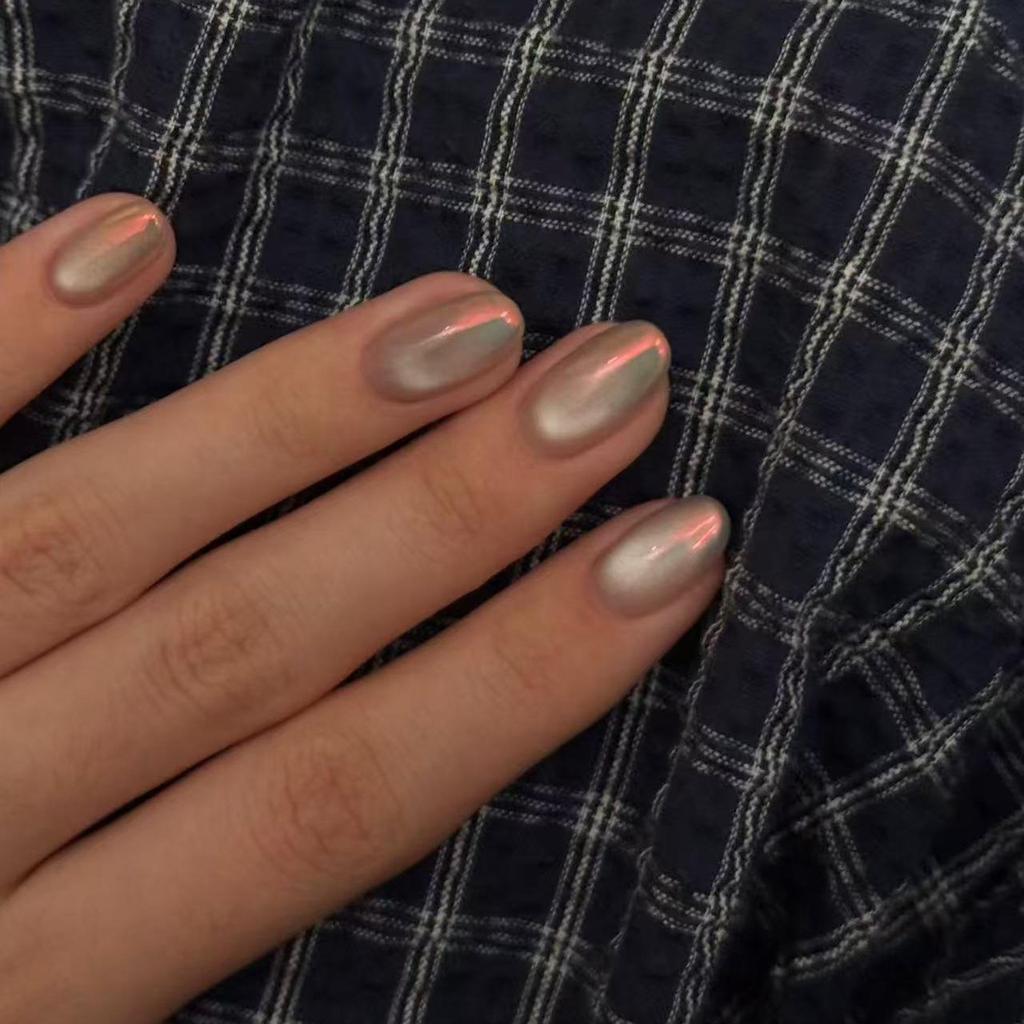 Soft & Dreamy: Iridescent Nude Pink Glass Manicure Patches - Versatile, Exquisite, Gentle, Whitening Wear.