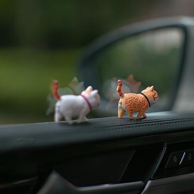 Anime Kitty Car Interior Decoration Ornaments Mini Cat Action Figure Auto Dashboard Rearview Mirror Decoration Car