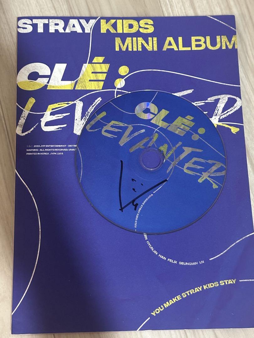 

[USED] Straykids Signed Album CLÉ: LEVANTER Changbin