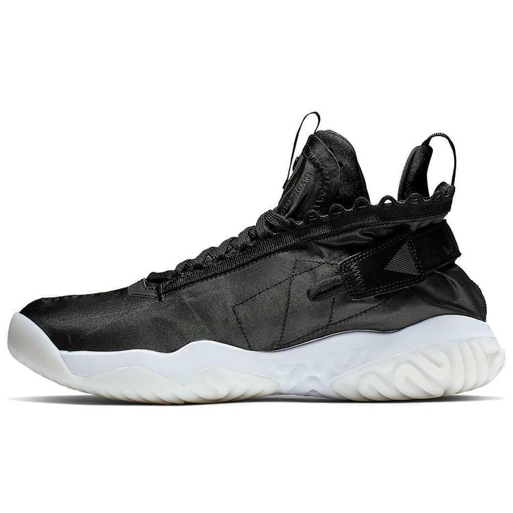

JORDAN Proto React Black White 42