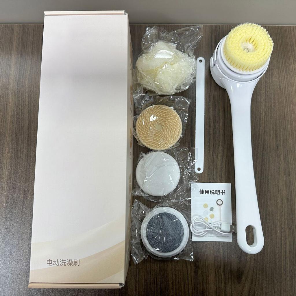 Rotierende Körperbürste mit 5 austauschbaren Köpfen IPX7 Wasserdichtes Design Langer Griff zum Peelen des Rückens & zur Tiefenreinigung