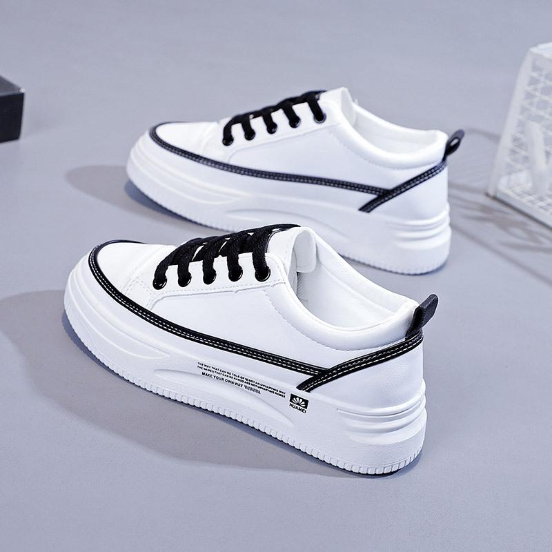 Koreanische Version der kleinen weißen Schuhe Damen Flut Frühjahr und Herbst neue atmungsaktive Student Trittbrett Schuhe dicken Sohlen Freizeitschuhe