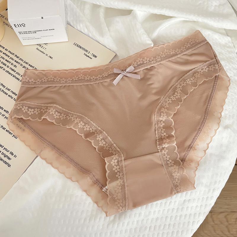 Women s Summer Quick-Dry Lace Trim Ice Silk Panties - Seamless, Antibacterial, Cotton Crotch Briefs Medium кофейный