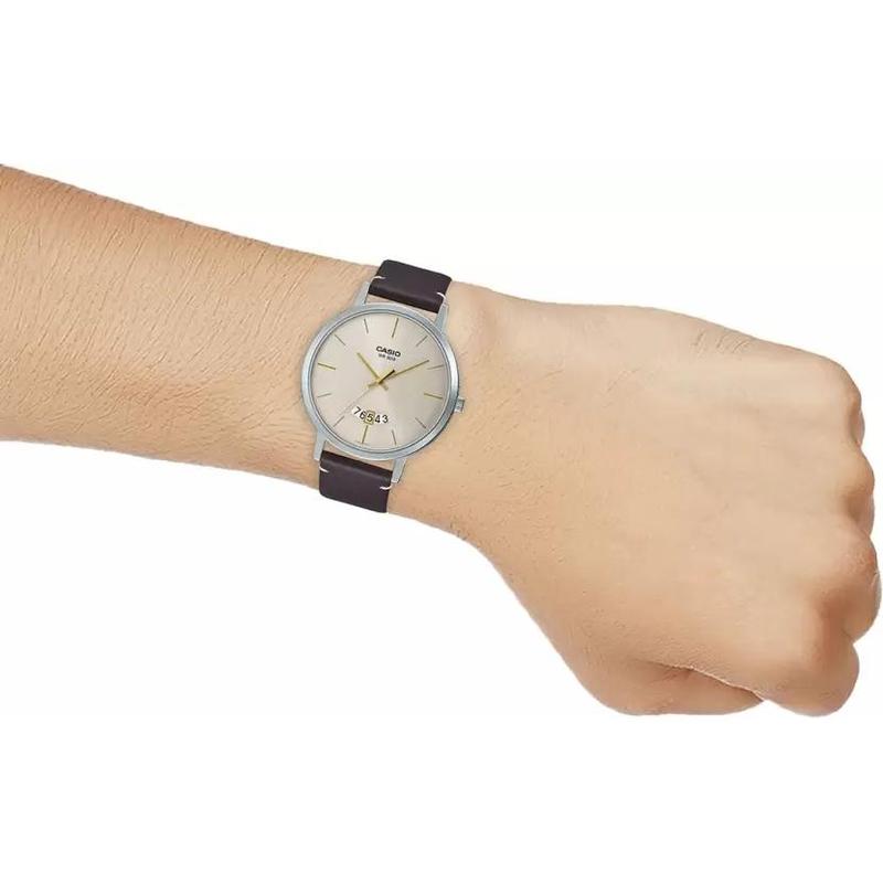 Casio CASIOSTANDARD series simple retro waterproof quartz movement leather strap Japanese and Korean watch men's watch brown dial MTP-B100L-9EVDF