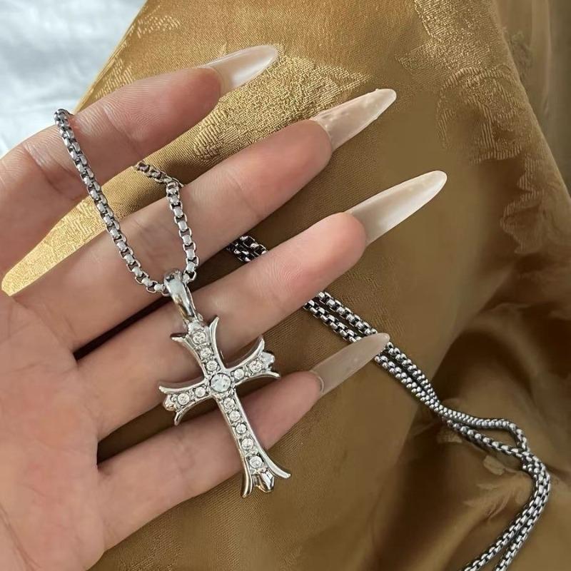 New cross necklace female niche versatile design a sexy titanium steel hip-hop fading sweater chain sweater