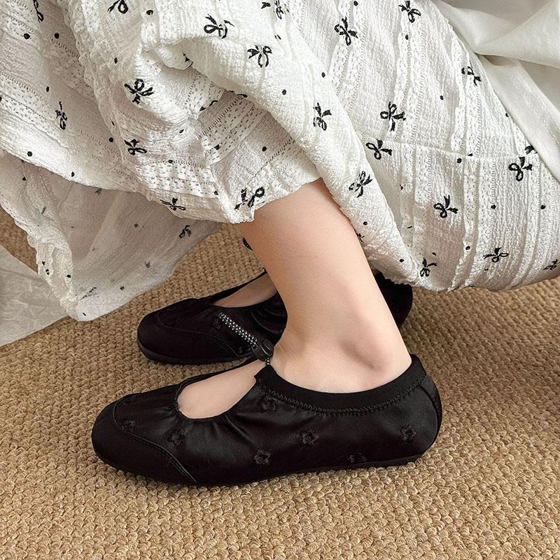 Women Flats Casual Sneakers Summer Sandals 2025 New Fashion Woman Loafers Running Hiking Shallow Ballet Shoes Mujer Zapatos