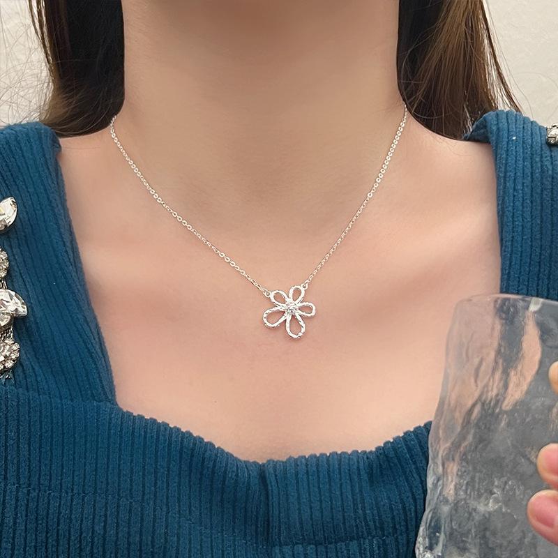 Elegante Damen S925 Sterlingsilber Perlenanhänger Halskette - Leichte Luxus Schlüsselbeinkette