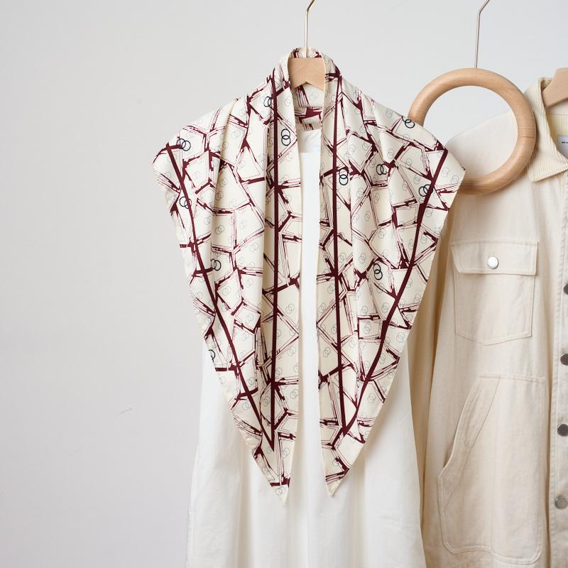 Summer Atmosphere Wearing Headscarf Twill Silk Simulation Silk Cool Diagonal Scarf Cashew Print Women's Triangle Silk Scarf