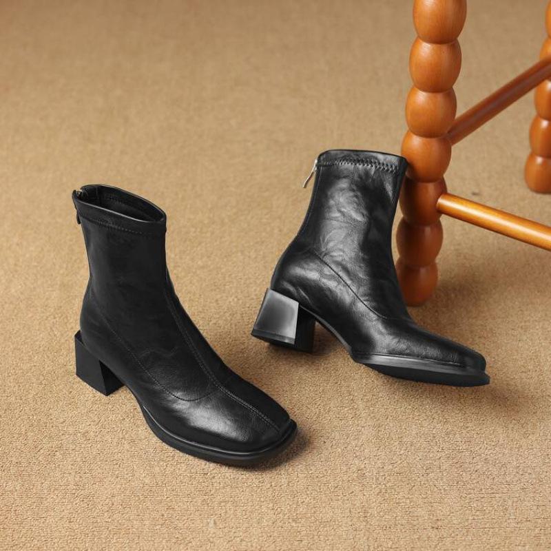 

Осень и зима новая женская модная обувь резиновая подошва средний каблук большой размер женские сапоги квадратный каблук корейская версия молния кожаные сапоги медиу 39 чёрный