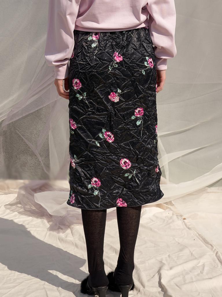 Sorry, Too Much Love White Natural Flower Satin Skirt_Black