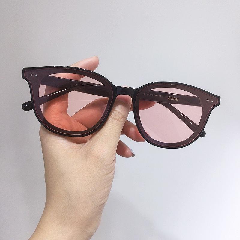 

Модные листовые солнцезащитные очки для женщин, знаменитостей, устойчивых к ультрафиолетовому излучению, а также персонализированные и универсальные солнцезащитные очки для отпуска.