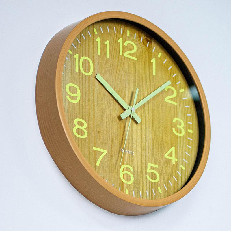 Luminous clock, wall clock for living room, wall-mounted watch, artistic luminous quartz clock, log style