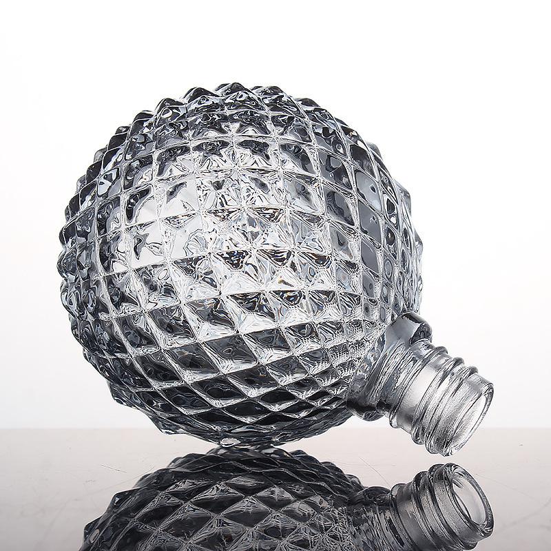 

Vintage Light Luxury Pineapple Glass Perfume Bottle 100ml: Transparent Airbag Spray & Colored Portable Dispenser