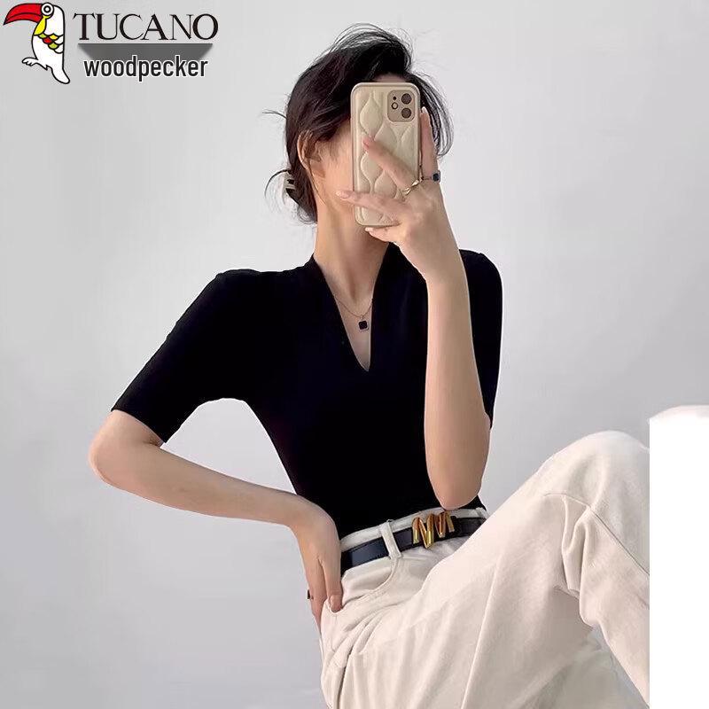 Tucano Women's V-Neck Slim Fit Mid-Sleeve Top