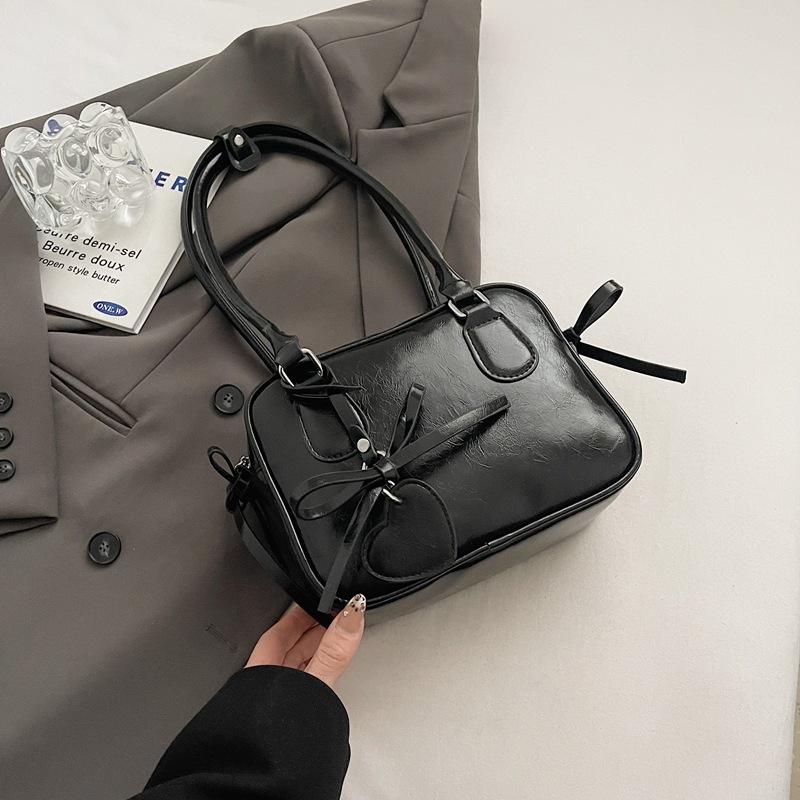 

Ladies bag 2024 new trendy 2024 fashion foreign style shoulder messenger bag this year popular portable small square bag чёрный