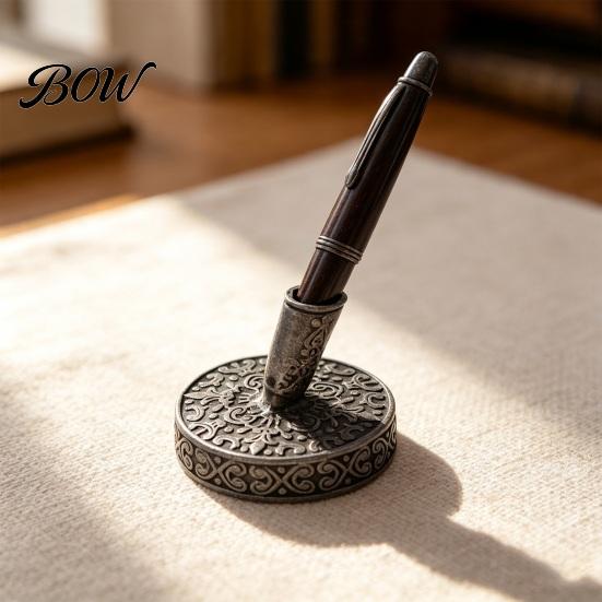 Pen Holder for Desk Vintage Round Holder, Durable Metal Exquisite Carved Desktop Ornament, Office Stationery Dip Pens And Quill Supply, Calligraphy