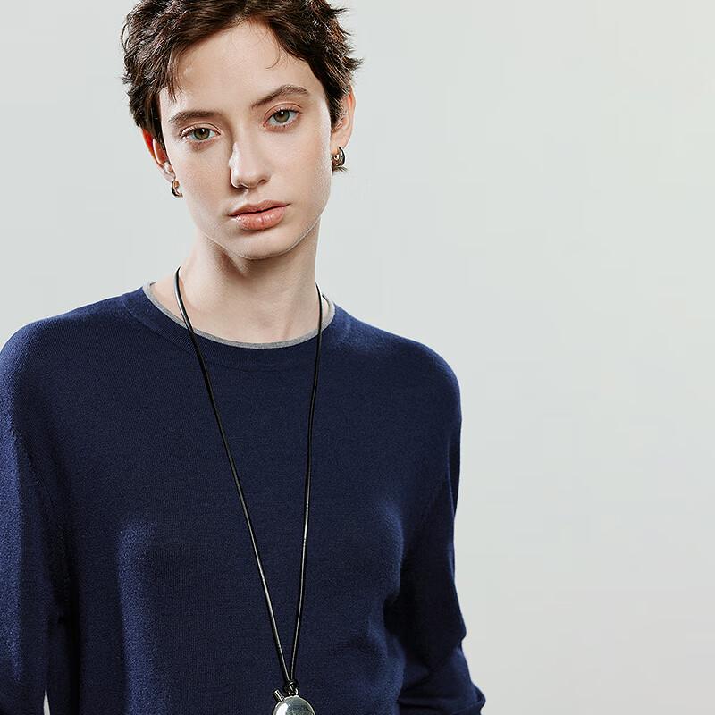 Dámský svetr z úpletu se směsí vlny v americkém stylu s kulatým výstřihem